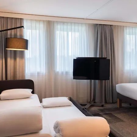Novotel Expo Porte De Versailles Hotel